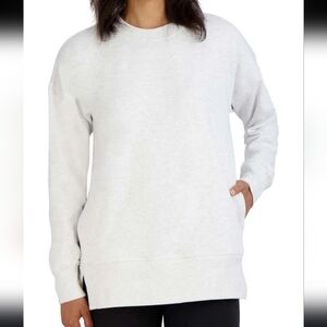 Kirkland Signature Sweatshirt Crewneck Cozy Fleece Lined Medium Light Grey Top